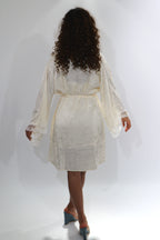 "Soie Papillon: Ensemble Nuit Audacieux & Luxueux"